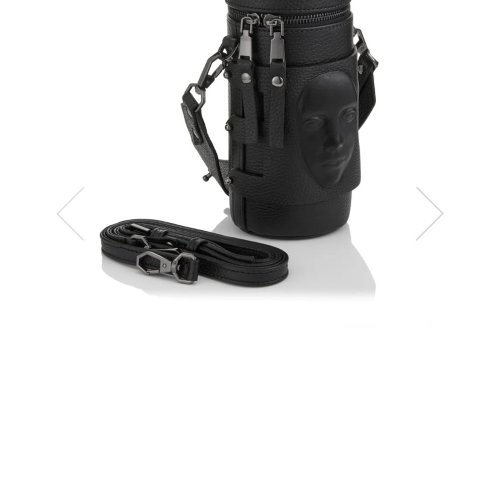 Ganor Dominic Black bucket bag